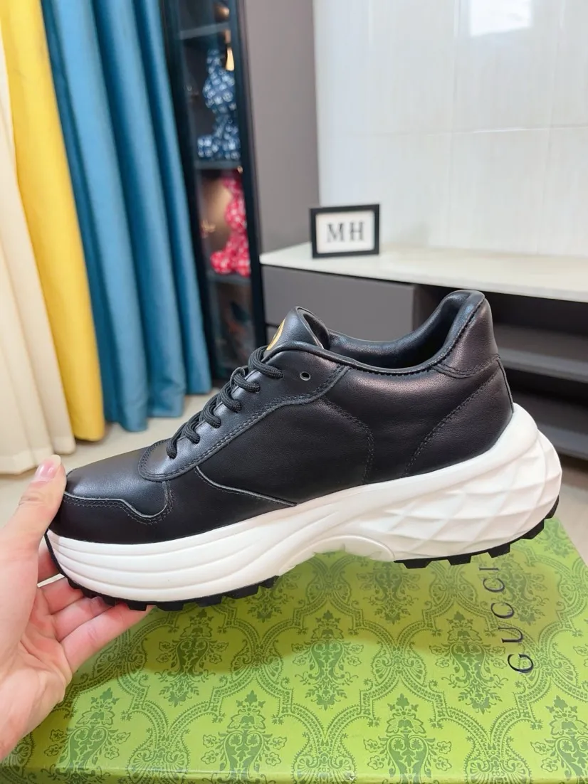 Men's shoes 💰520🌹🌹【GUCCI】pop-up casual sneakers with daddy outsole, breathable and comfortable, easy to walk, a versatile style for trendy men, upper with cowhide edge and outsole with 3D upper printing➕genuine leather lining➕Gucci's popular original outsole, sports and running style, super comfortable. Code number 38-44